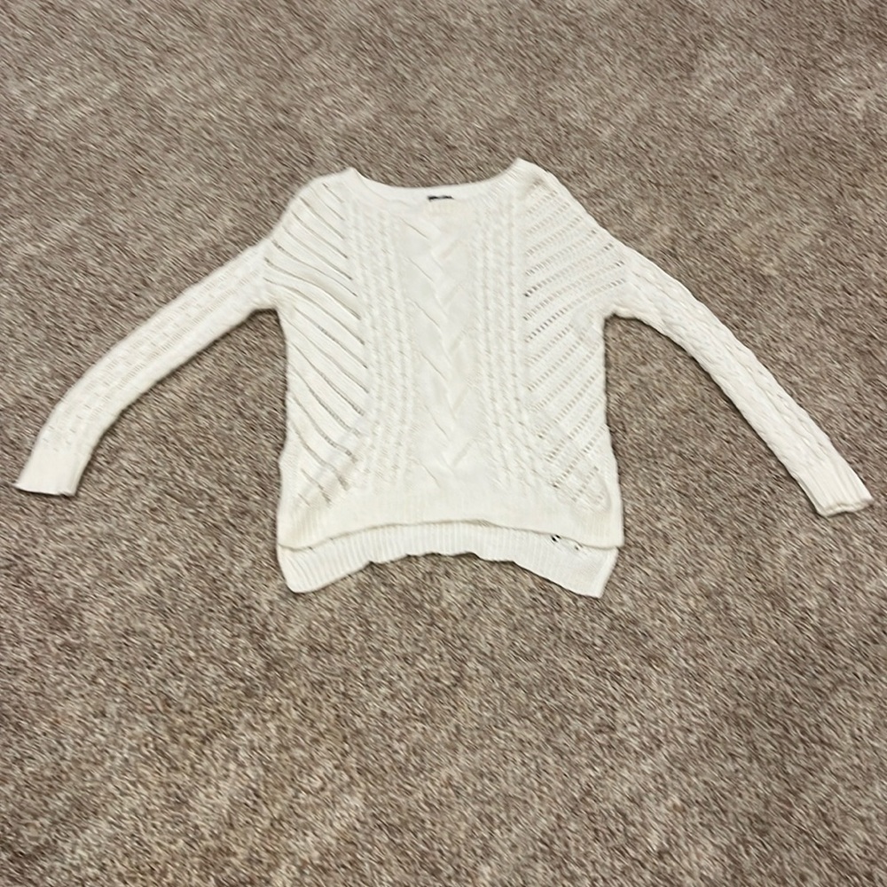 EIC! Express Sweater. Cream. SZ XS